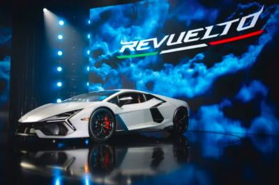 Launching Lamborghini Revuelto 2023